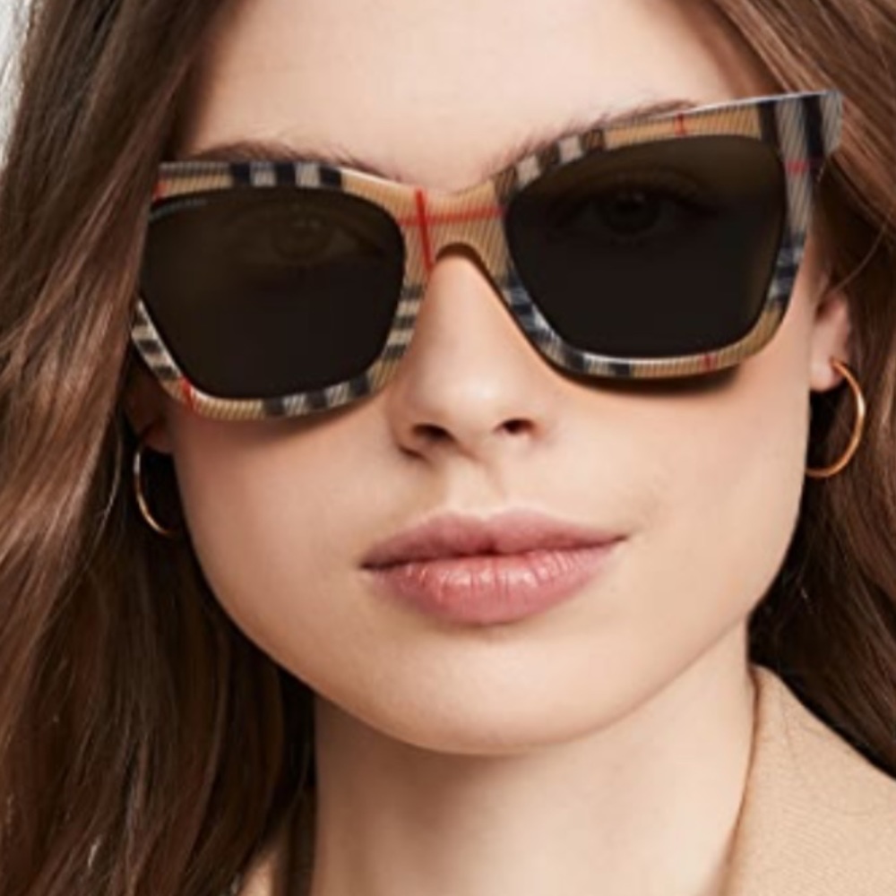 Burberry nova check Elsa sunglasses